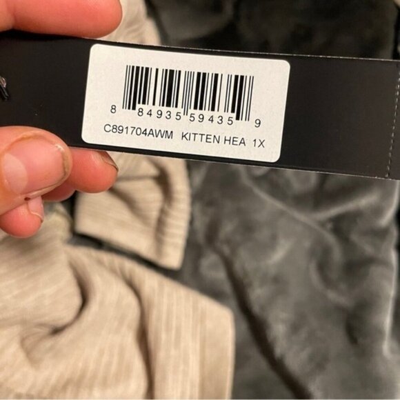 Cyrus Tan Ribbed Open Front Cardigan Long Sleeve 1X NWT - Picture 5 of 8